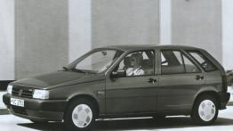 Fiat Tipo - lewy bok