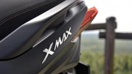 Yamaha XMAX IRON MAX – nie tylko po pizzę