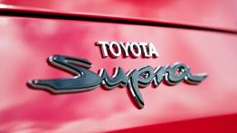 Toyota GR Supra - emblemat