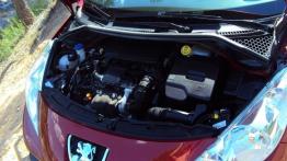 Peugeot 207 Hatchback 5d - galeria społeczności - maska otwarta