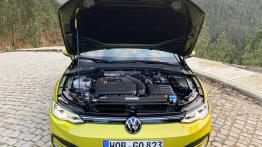 Volkswagen Golf ViiI - galeria redakcyjna - maska otwarta