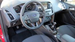 Ford Focus III Facelifting - galeria redakcyjna - pełny panel przedni