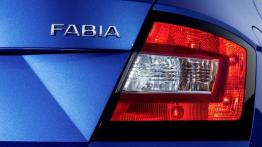 Skoda Fabia III hatchback (2015) - prawy tylny reflektor - włączony