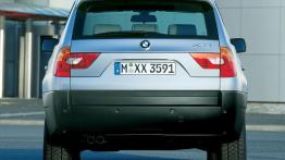 BMW X3 2004 - widok z tyłu
