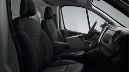Renault Trafic III (2014) - widok ogólny wnętrza z przodu