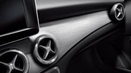 Mercedes GLA (2014) - deska rozdzielcza