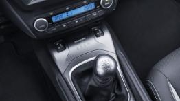 Toyota Avensis III Kombi Facelifting (2015) - dźwignia zmiany biegów