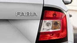 Skoda Fabia III Combi (2015) - prawy tylny reflektor - włączony