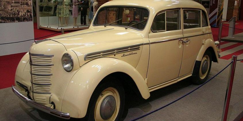 4.12.1946 | Rozpoczęcie produkcji samochodu Moskwicz 400