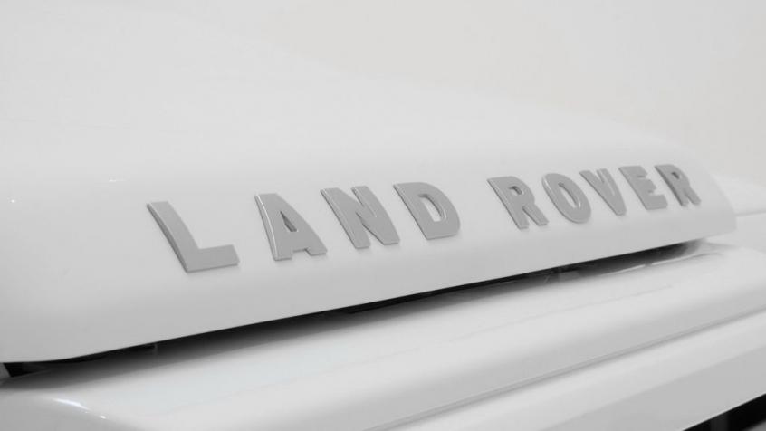 Land Rover Defender III