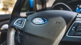 Ford Focus RS (2016) - galeria redakcyjna - kierownica
