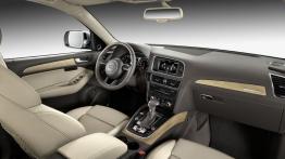 Audi Q5 Facelifting - pełny panel przedni