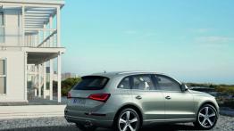 Audi Q5 Facelifting - prawy bok