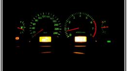 Toyota Avensis I Sedan - galeria społeczności - prędkościomierz