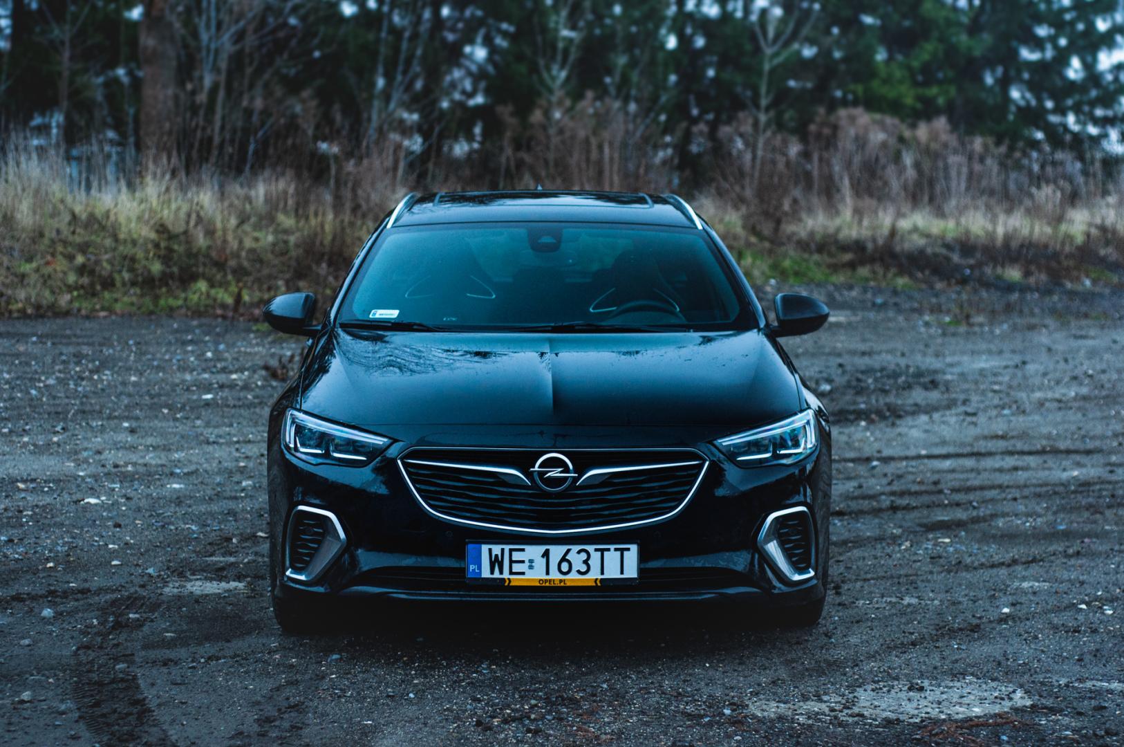 Opel Insignia Grand Tourer GSi 2 0 BiTurbo CDTI 210 KM Galeria