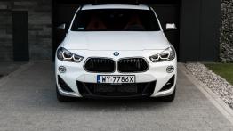 BMW X2 M35i 2.0 306 KM - galeria redakcyjna - widok z przodu