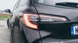 Toyota Corolla 2.0 Hybrid Dynamic Force 180 KM - galeria redakcyjna - widok z ty?u