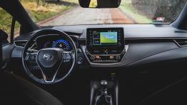 Toyota Corolla Hatchback 1.2 Turbo -D-4T 116 KM - galeria redakcyjna - widok ogólny wn?trza z przodu