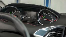 Peugeot 308 GT 1.6 e-THP 205 KM - galeria redakcyjna - zestaw wskaźników