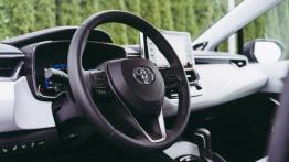 Toyota Corolla 2.0 Hybrid Dynamic Force 180 KM - galeria redakcyjna - pe?ny panel przedni