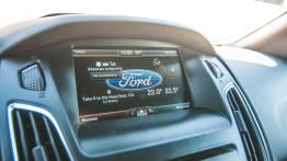 Ford Focus ST FL - galeria redakcyjna - ekran systemu multimedialnego