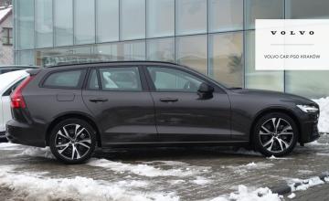 Volvo V60 II  Kombi Facelifting 2.0 B4 197KM 2024 B4 (197+14 KM) Plus Dark, zdjęcie 3