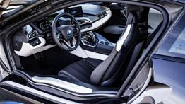 BMW rozważa model i8 z silnikiem V10?