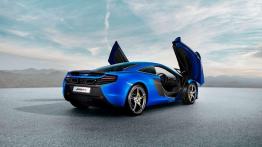 McLaren 650S szybszy od kultowego F1?