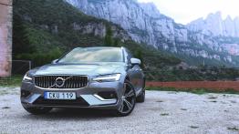 Volvo V60 II  Kombi 2.0 T6 Twin Engine 340KM 250kW 2018