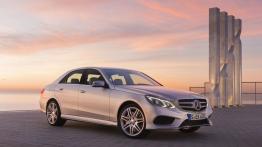 Mercedes Klasa E W212 Limuzyna Facelifting 220 CDI 170KM 125kW 2013-2015