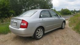 Kia Cerato Sedan 1.6 i 16V 105KM 77kW od 2004