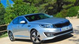 Kia Optima 2.0 DOHC HYBRID 190KM - galeria redakcyjna - widok z przodu