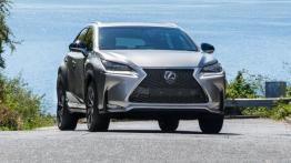 Lexus NX 300h F-Sport (2015) w Seattle - widok z przodu