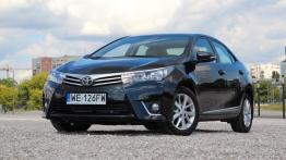 Toyota Corolla XI Sedan 1.6 Valvematic 132KM - galeria redakcyjna - widok z przodu