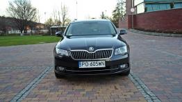 Skoda Superb II Kombi Facelifting 1.8 TSI 160KM - galeria redakcyjna - widok z przodu