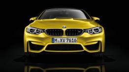 BMW M4 F82 Coupe (2014) - przód - reflektory włączone