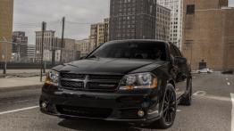 Dodge Avenger Blacktop Edition - widok z przodu