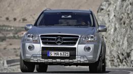 Mercedes Klasa M W164 Off-roader Facelifting AMG 6.2 V8 (63 AMG) 510KM 375kW 2008-2011