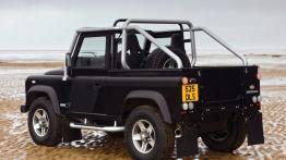 Land Rover Defender III 90 Pick Up 2.2 TD4 122KM 90kW 2012-2016