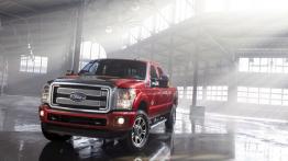 Ford Super Duty 2013 - widok z przodu