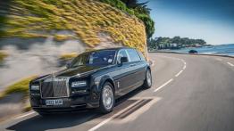 Rolls-Royce Phantom Extended Wheelbase Series II - widok z przodu