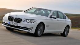 BMW Seria 7 F01 Sedan Facelifting 740i 320KM 235kW 2012-2015