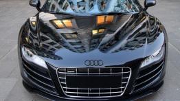 Audi R8 Anderson Germany - przód - reflektory włączone