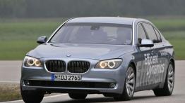 BMW Seria 7 ActiveHybrid - widok z przodu