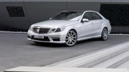 Mercedes Klasa E W212 Limuzyna 250 CGI BlueEFFICIENCY 204KM 150kW 2009-2012