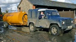 Land Rover Defender Special - widok z przodu