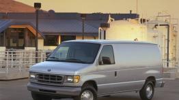 Ford Econoline IV 4.6 i V8 XL E-150 228KM 168kW 1999-2014