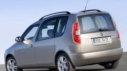 Skoda Roomster Mikrovan 1.2 12V 70KM 51kW 2006-2010