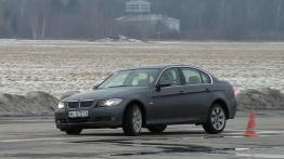 BMW Seria 3 E90-91-92-93 Limuzyna E90 316i 122KM 90kW 2005-2011