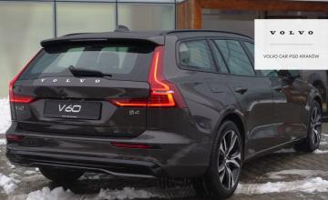 Volvo V60 II  Kombi Facelifting 2.0 B4 197KM 2024 B4 (197+14 KM) Plus Dark, zdjęcie 4